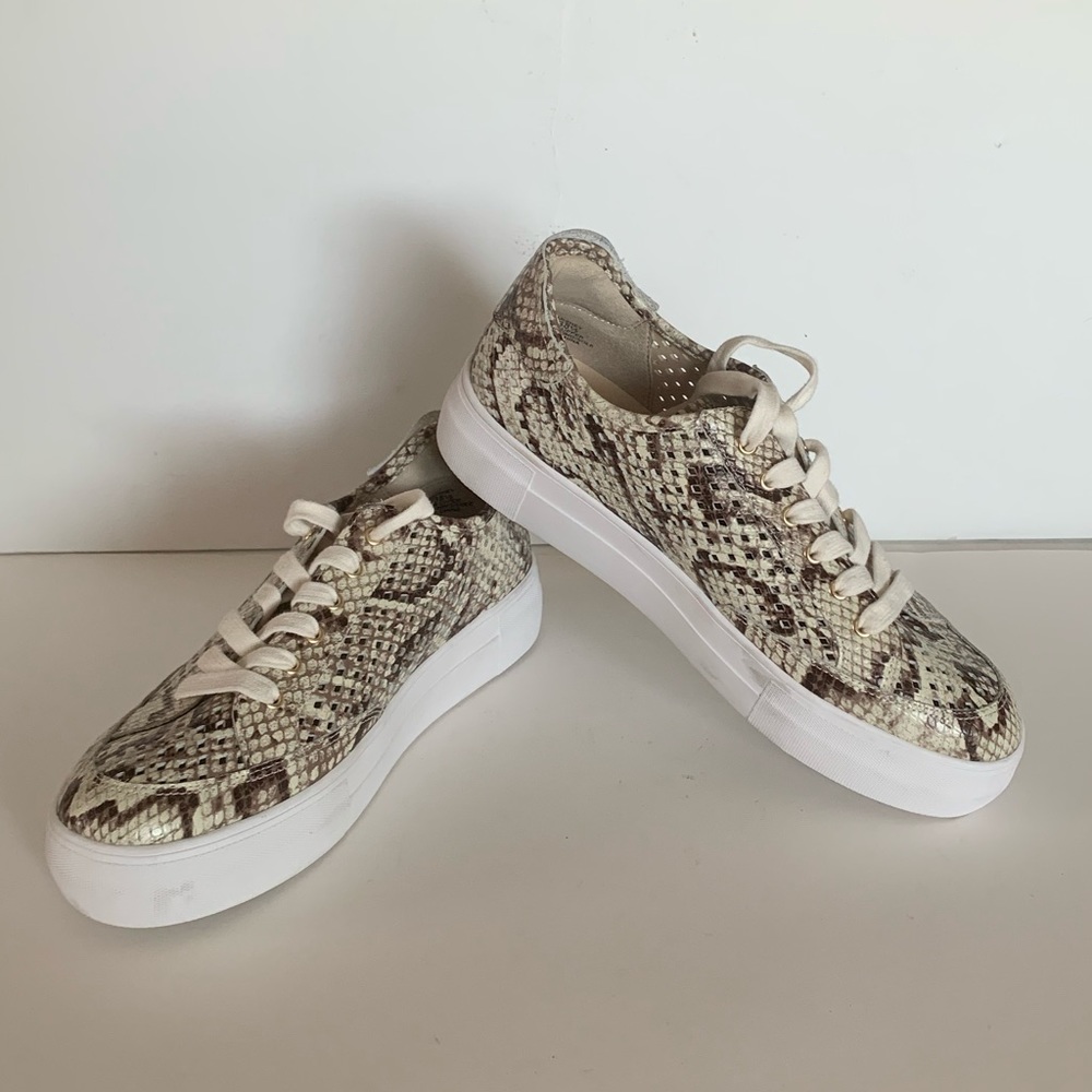 Vince Camuto Women’s Karshey Sneakers